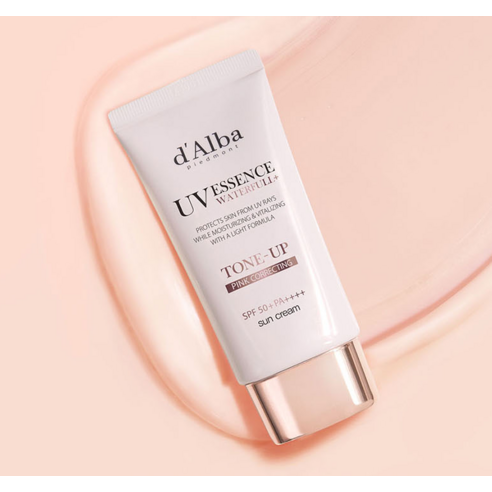 DALBA Waterfull Tone-Up Sunscreen (SPF50+ PA++++) دالبا كريم واقي من الشمس بتأثير تفتيح البشرة وحماية